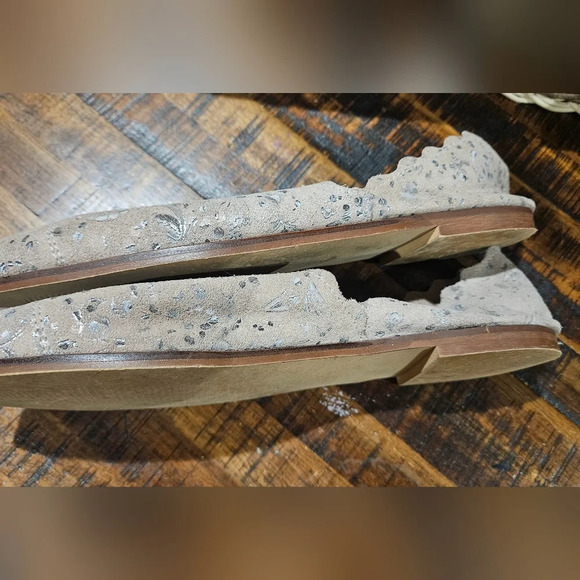 Klub Nico Georgette shoe Pewter Floral Novelty Suede. Size 9 - Picture 6 of 14